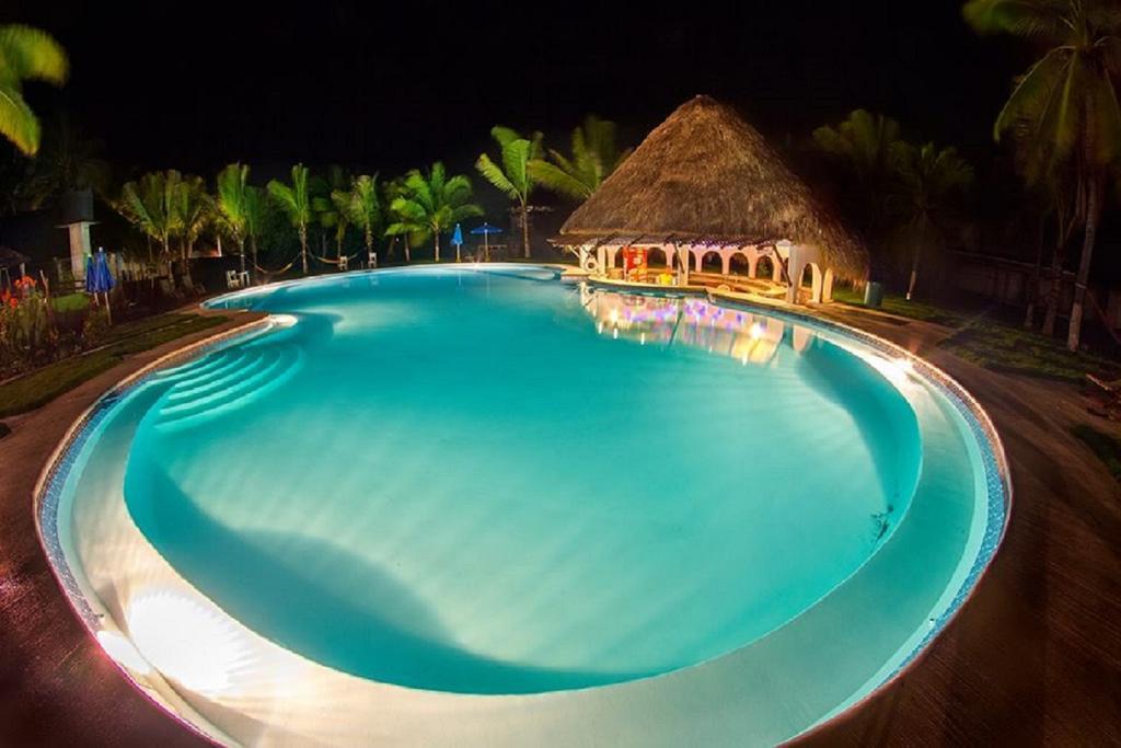 Hotel Cafe Del Sol Монтеррико Экстерьер фото