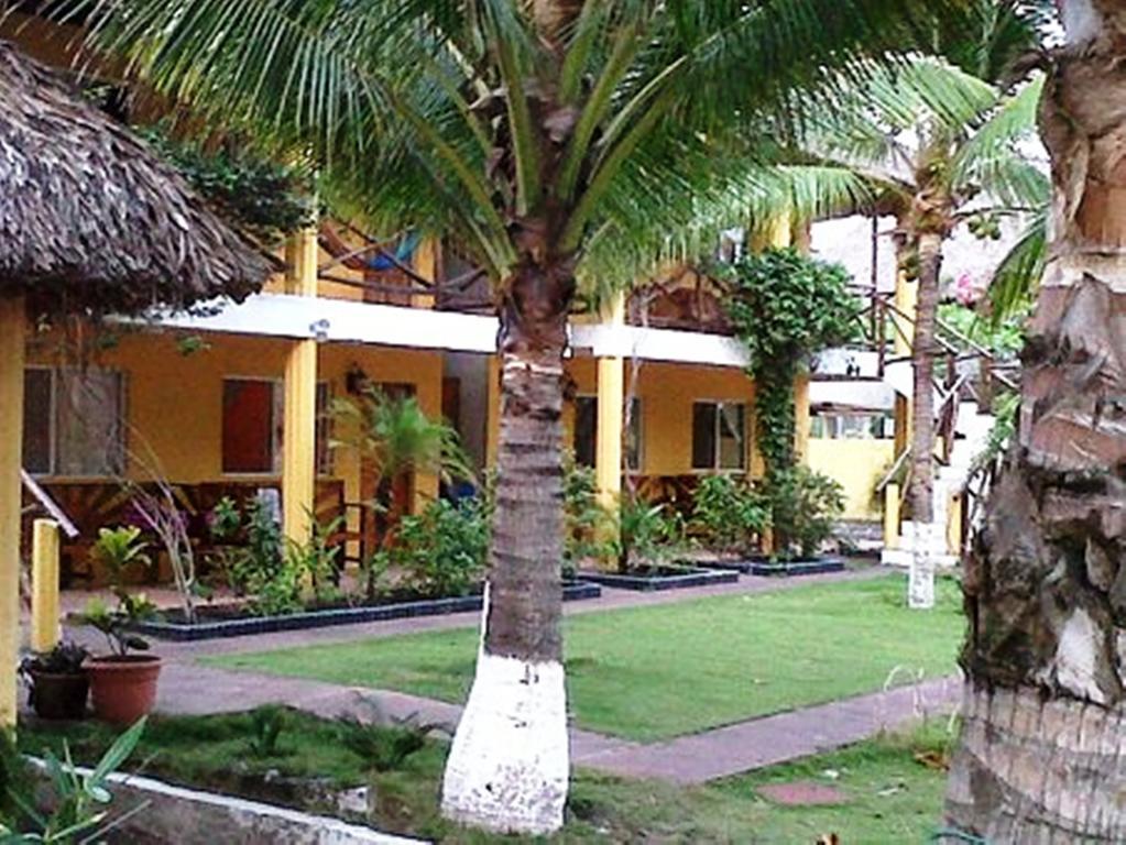 Hotel Cafe Del Sol Монтеррико Экстерьер фото